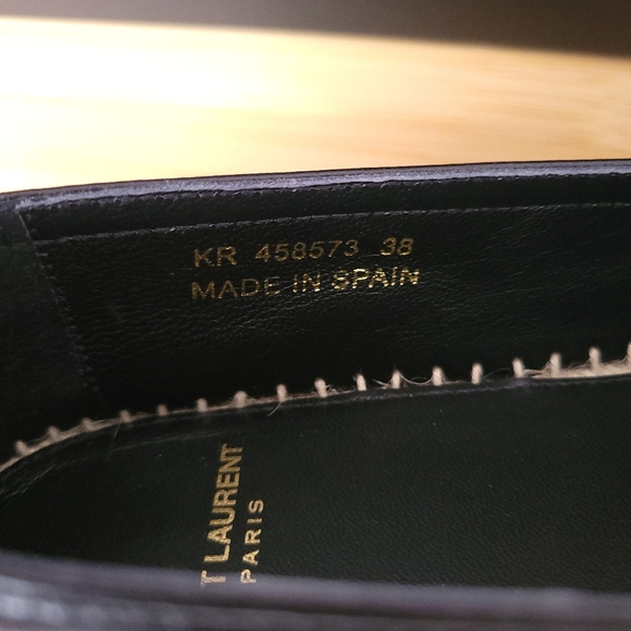 Saint Laurent Logo-Embossed Leather Espadrilles - Picture 6 of 6